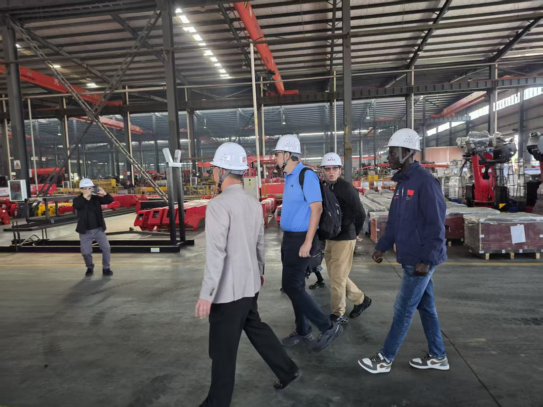 International Customers Visit Shenbai for Special Vehicle Factory Inspection