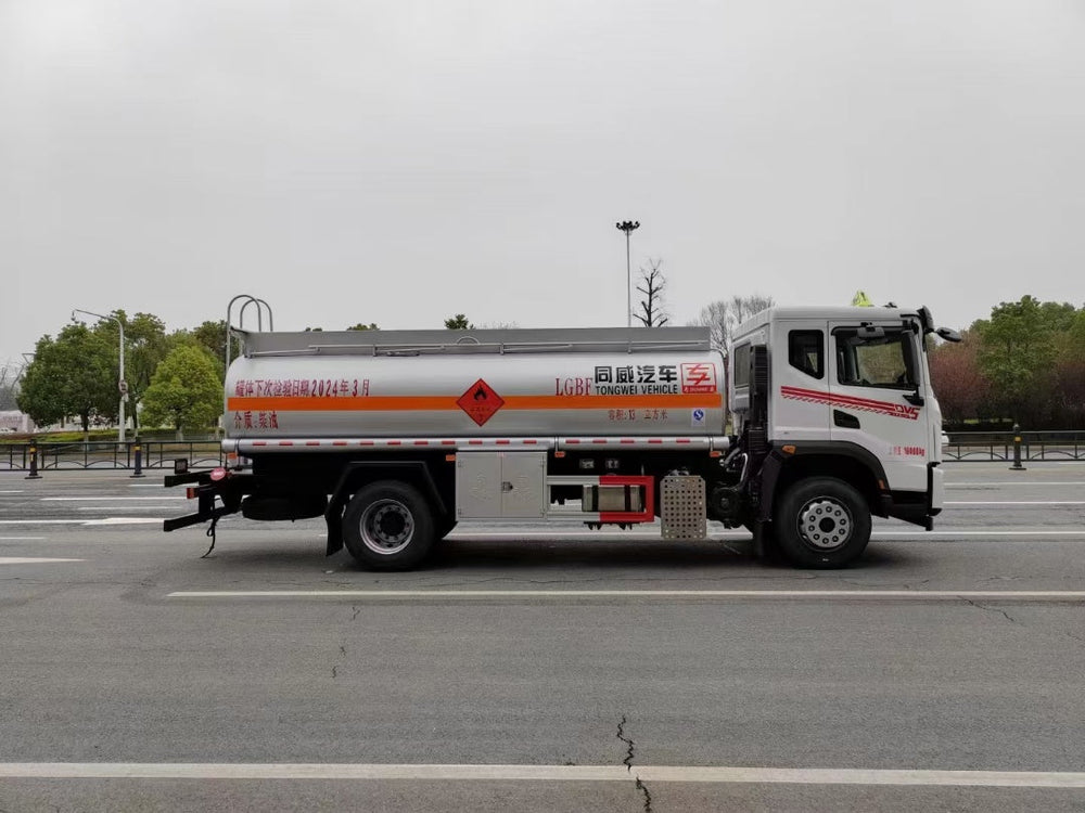 DongFeng 15m³ 245HP Oil Tank Truck